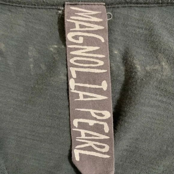 Magnolia Pearl Long Sleeve T with Heart Design - Picture 8 of 11